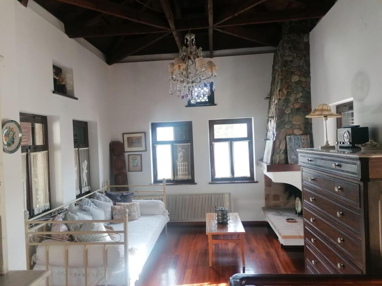 Apartamento Cozy Nest In The Heart Of Lesvos Mytilíni Exterior foto